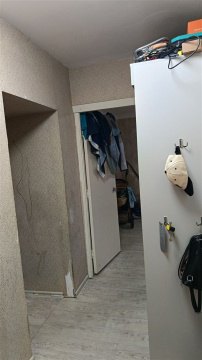 2-к квартира, 1/10 эт., 57м²