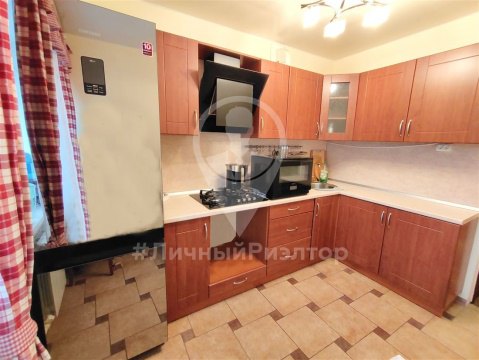 2-к квартира, 7/10 эт., 48м²