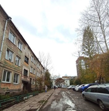3-к квартира, 1/3 эт., 45м²