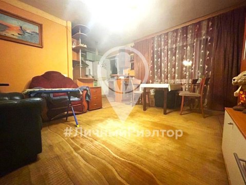 3-к квартира, 1/5 эт., 43м²