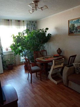 3-к квартира, 5/5 эт., 61м²