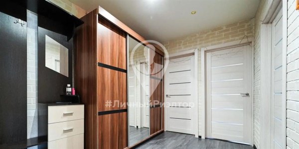3-к квартира, 1/5 эт., 61м²