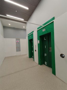 2-к квартира, 24/28 эт., 70м²