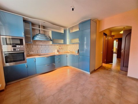 3-к квартира, 2/13 эт., 123м²