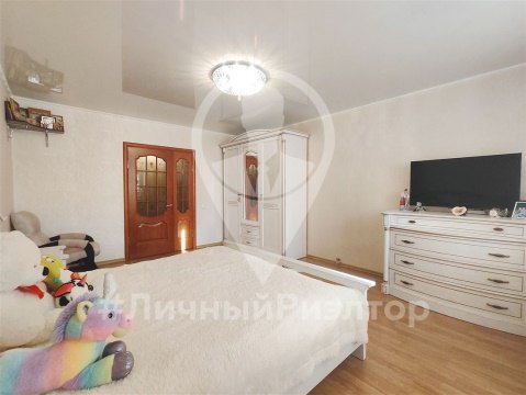 2-к квартира, 8/10 эт., 80м²