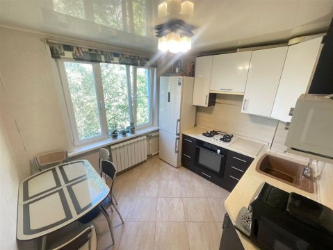 2-к квартира, 3/5 эт., 46м²