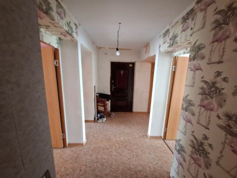 3-к квартира, 3/3 эт., 65м²