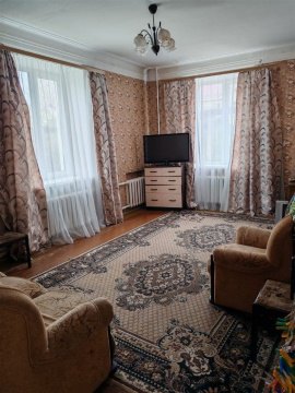 2-к квартира, 1/3 эт., 58м²