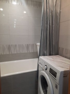 4-к квартира, 2/10 эт., 82м²
