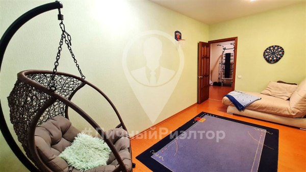 4-к квартира, 1/4 эт., 120м²
