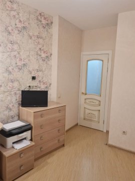 3-к квартира, 13/16 эт., 80м²