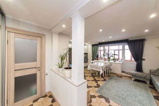 3-к квартира, 5/9 эт., 70м²