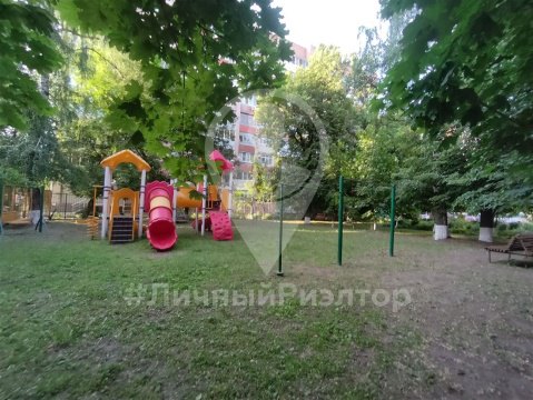2-к квартира, 4/5 эт., 62м²