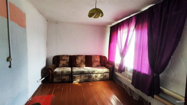 3-к квартира, 1/1 эт., 51м²
