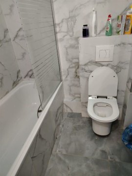 2-к квартира, 2/17 эт., 53м²