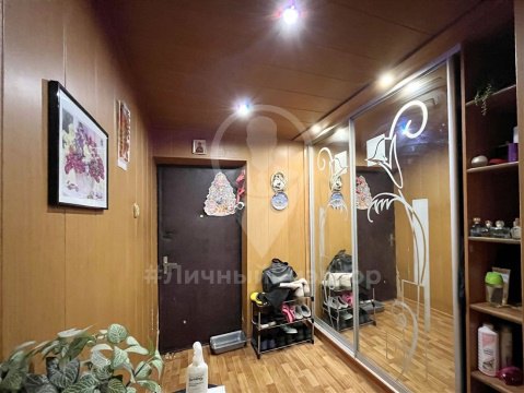3-к квартира, 3/3 эт., 59м²