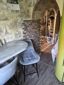 2-к квартира, 4/4 эт., 45м²