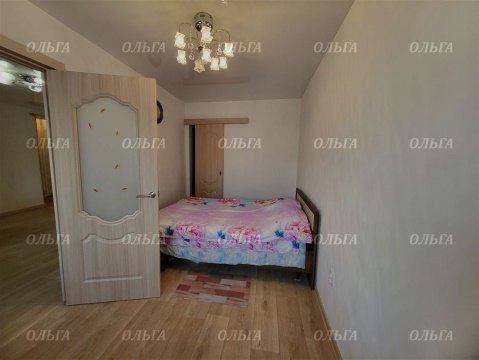 2-к квартира, 1/4 эт., 42м²
