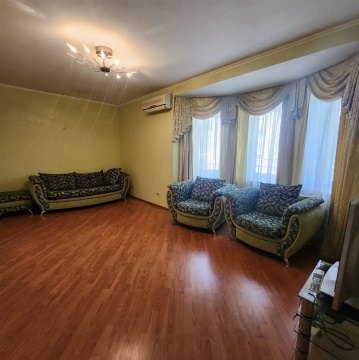 3-к квартира, 3/7 эт., 74м²