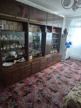 3-к квартира, 5/5 эт., 61м²