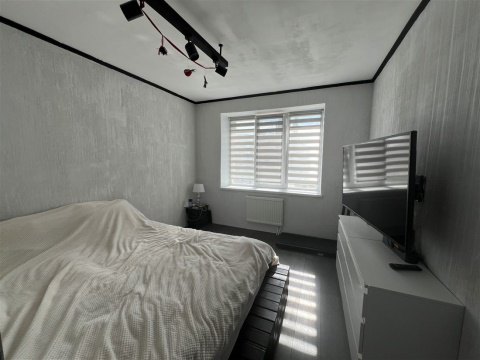 3-к квартира, 2/10 эт., 72м²