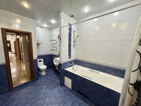 3-к квартира, 4/25 эт., 138м²