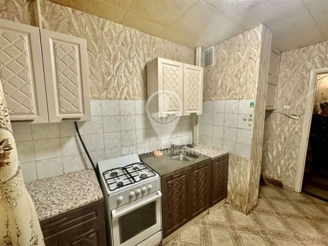 3-к квартира, 1/5 эт., 58м²