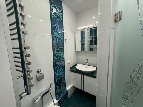 2-к квартира, 14/18 эт., 67м²