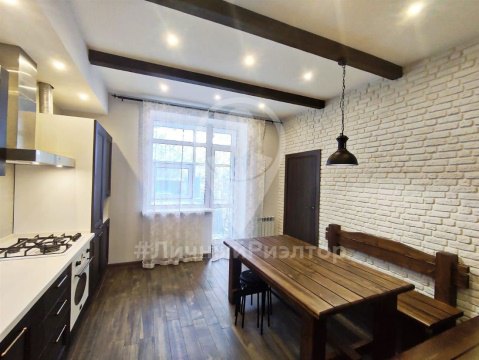 2-к квартира, 6/6 эт., 79м²