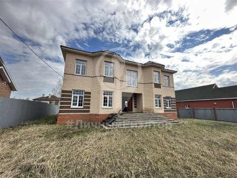 Дом 504м², участок 15 сот.