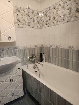 1-к квартира, 3/6 эт., 43м²