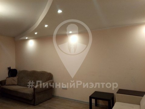 2-к квартира, 1/10 эт., 70м²