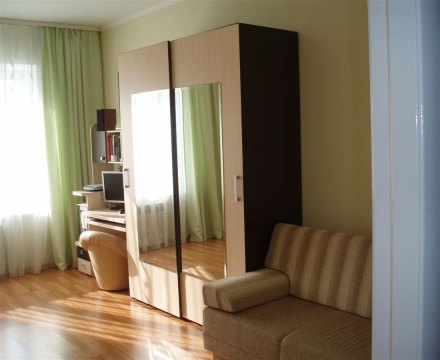 2-к квартира, 3/17 эт., 85м²
