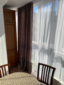 2-к квартира, 9/10 эт., 64м²