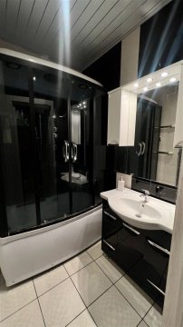 2-к квартира, 5/7 эт., 56м²