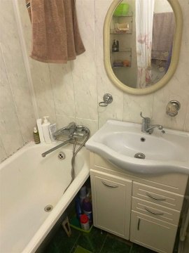 4-к квартира, 2/2 эт., 79м²