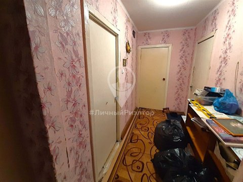 2-к квартира, 3/3 эт., 48м²