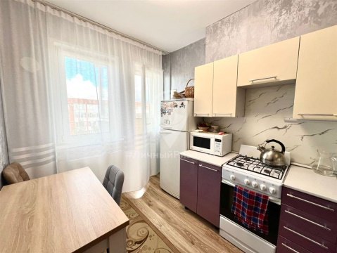 2-к квартира, 8/21 эт., 42м²