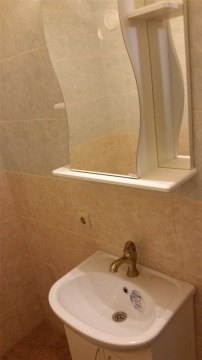 2-к квартира, 1/3 эт., 45м²