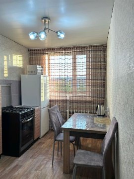 4-к квартира, 5/5 эт., 77м²
