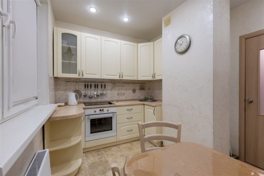 1-к квартира, 10/17 эт., 38м²