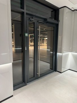 1-к квартира, 15/19 эт., 46м²