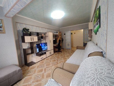 2-к квартира, 1/5 эт., 50м²