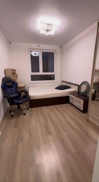 4-к квартира, 4/17 эт., 79м²