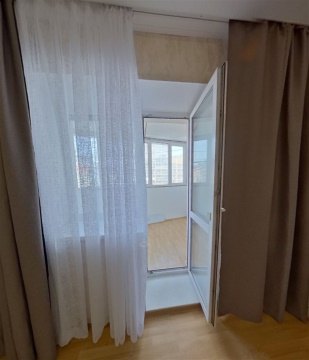 2-к квартира, 7/16 эт., 72м²