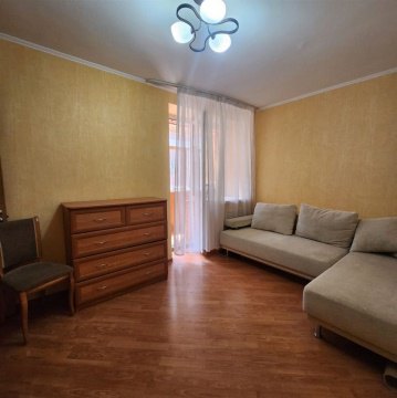 3-к квартира, 3/7 эт., 74м²