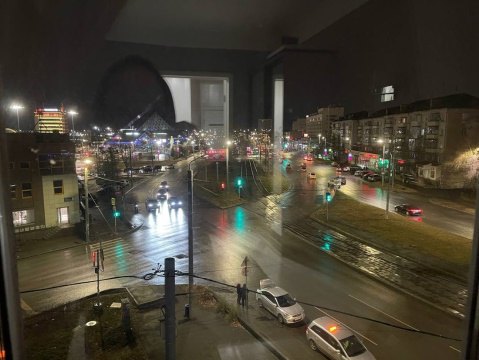 3-к квартира, 4/7 эт., 55м²