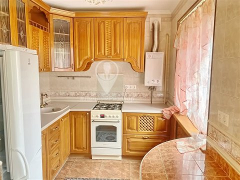 3-к квартира, 4/5 эт., 43м²