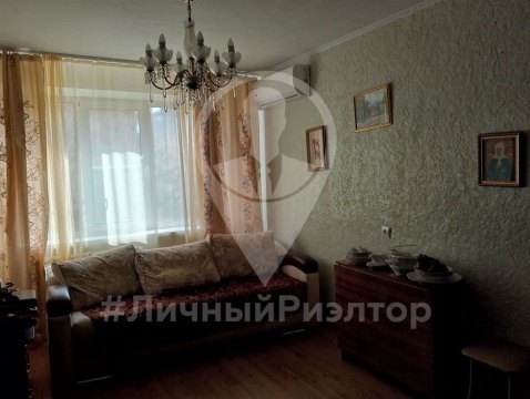 2-к квартира, 2/6 эт., 52м²