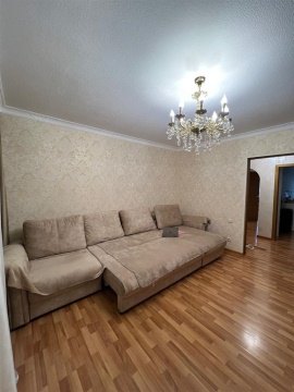 2-к квартира, 3/3 эт., 60м²